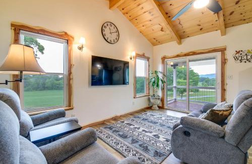 Newport House | Newport Retreat 12 Mi to Great Smoky Mountains!