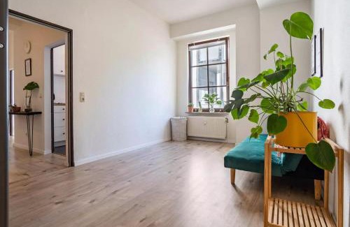 Rheinhausen Apartment | NEXT HOME - FREE Parking & WiFi - Badewanne
