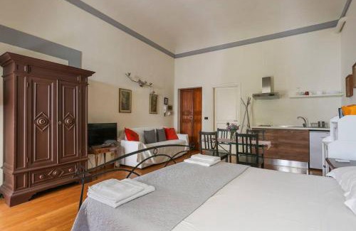 Duomo Apartment | Next to the Duomo of Florence, Lorenzo, with Private Terrace