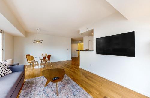 Downtown Seattle Apartment | Next to the Market at Newmark