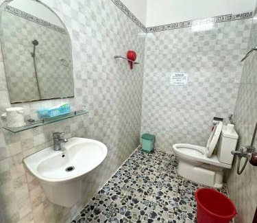 Buon Ma Thuot Hotel | Nhà Nghỉ Hoàng Gia Phát