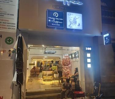 District 1 House | NHÀ NGHỈ Kết hợp COFFE E TRUNG NGUYÊN