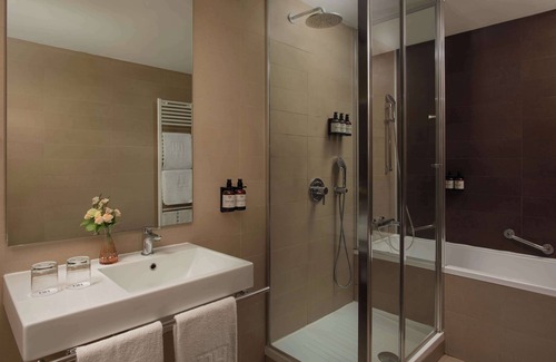 Savona Hotel | NH Savona Darsena