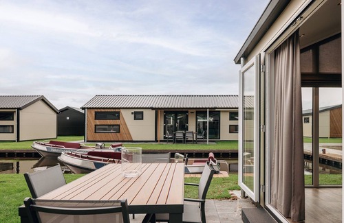 Zuideinde Ski Chalet | Nice and cosy chalet with ac and sloop