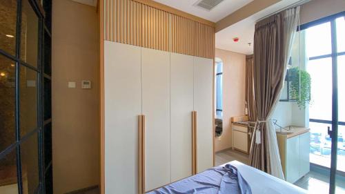 Bendungan Hilir Apartment | Nice and Homey 1BR at Sudirman Suites Apartment By Travelio