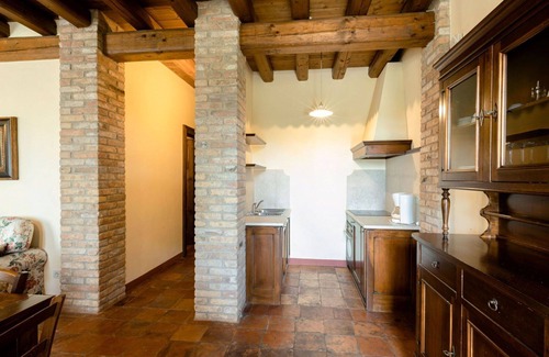 San Benedetto di Lugana Apartment | Nice apartment for 5 people with A/C, WIFI, pool, TV and terrace