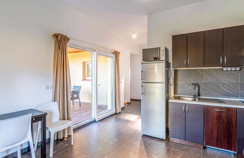 Favone Apartment | Nice apartment for 4 guests with A/C, WIFI, pool, TV, terrace, pets allowed and parking