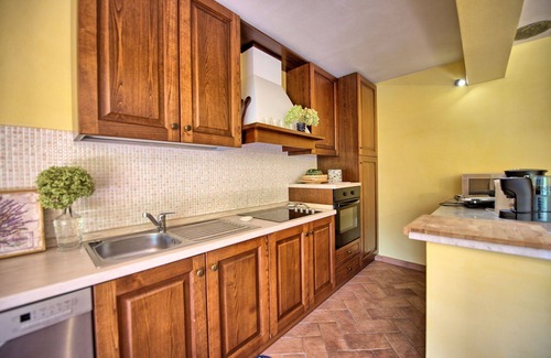 Villa A Sesta Apartment | Nice apartment for 4 guests with A/C, WIFI, pool, TV, terrace and panoramic view, close to Siena