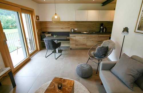 Hofstetten Apartment | Nice apartment for 2 people with WIFI, TV, terrace and parking