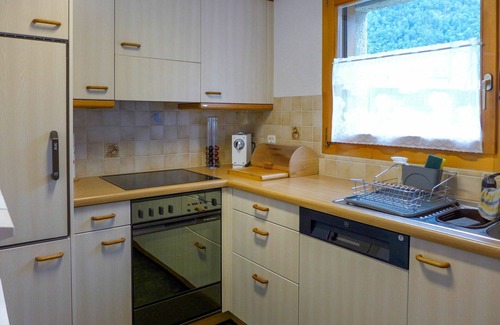 Martisberg Apartment | Nice apartment for 4 guests with WIFI, TV, balcony, pets allowed and panoramic view