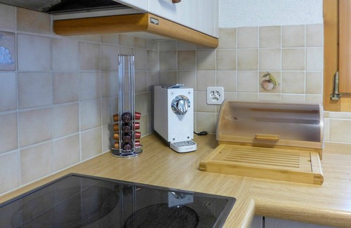 Martisberg Apartment | Nice apartment for 4 guests with WIFI, TV, balcony, pets allowed and panoramic view