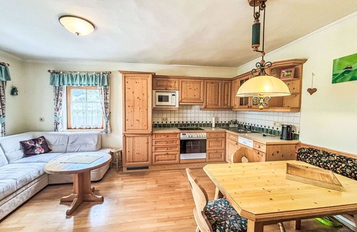 Weissenbach Apartment | Nice apartment for 4 guests with WIFI, TV, balcony and pets allowed