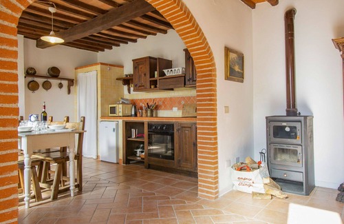 Fucecchio Apartment | Nice apartment for 4 people with pool, WIFI, A/C, patio and pets allowed