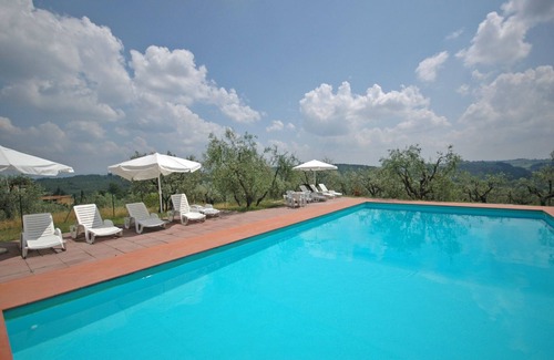 Scandicci Apartment | Nice apartment for 4 people with pool, WIFI and TV, close to Florence