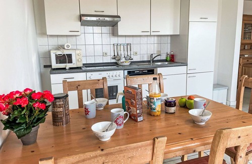 Ummanz Apartment | Nice apartment for 5 people with WIFI, TV and terrace