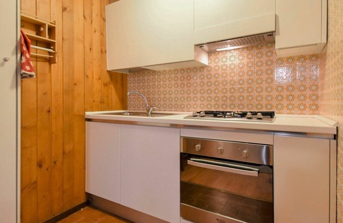 Palu Apartment | Nice apartment for 5 guests with WIFI, TV, balcony and pets allowed