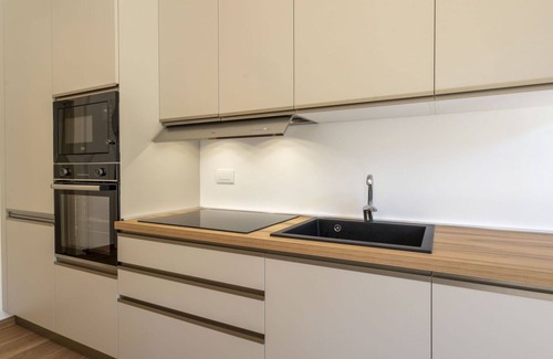 Loreto Apartment | Nice apartment for 5 guests with WIFI, A/C, TV and balcony