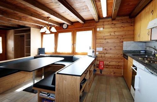 Saas-Fee Apartment | Nice apartment for 6 people with WIFI, TV and pets allowed