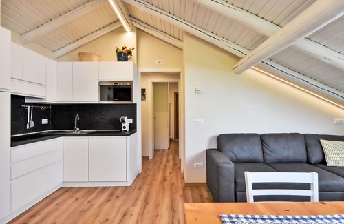 Teola Apartment | Nice apartment for 6 guests with WIFI, TV, terrace and parking