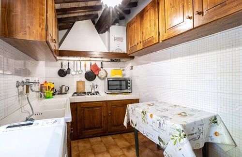 Castell'Anselmo Apartment | Nice apartment in Castel'Anselmo