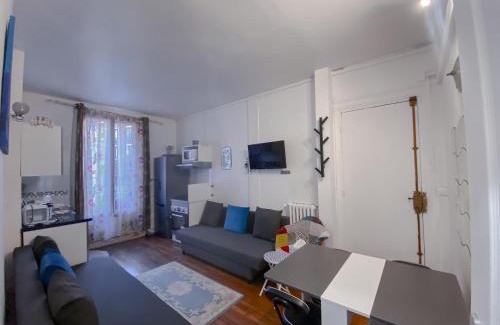Clichy Apartment | Nice Apartment ideal to visit Paris