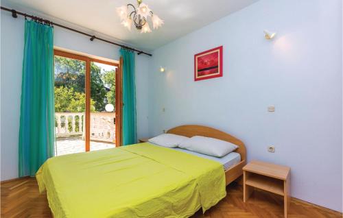 Povile Apartment | Nice Apartment In Povile With Wifi