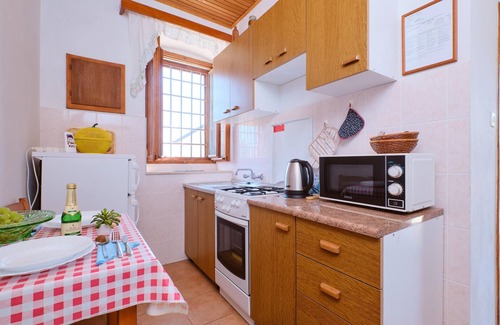 Sveti Jakov Apartment | Nice apartment in Stivan