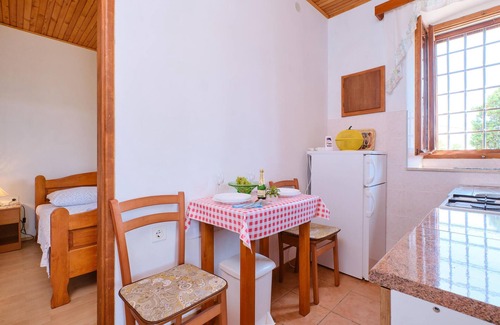 Sveti Jakov Apartment | Nice apartment in Stivan