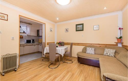 Sveti Juraj Apartment | Nice Apartment In Sveti Juraj With Wifi