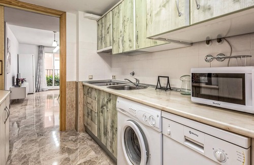 Fuengirola City Centre Apartment | Nice apartment in the center of Fuengirola and close to the beach.
