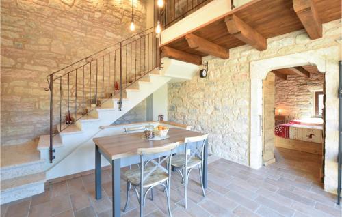 Velo Veronese Apartment | Nice Apartment In Velo Veronese