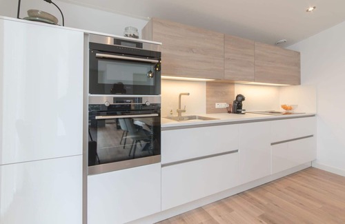 Wemeldinge House | Nice apartment in villa for 4 guests with WIFI, TV, terrace and parking