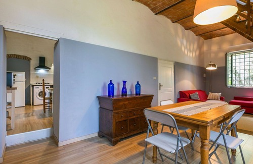 Lorenzana Villa | Nice apartment in villa for 4 guests with WIFI, pool and pets allowed