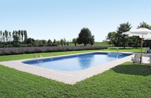 Povoletto House | Nice apartment in villa for 4 people with A/C, pool, WIFI, TV and terrace