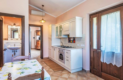 Lidarno Villa | Nice apartment in villa for 4 people with pool, A/C, WIFI, TV, patio and pets allowed