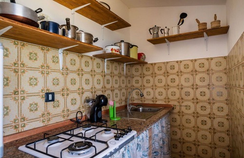 Trappeto Apartment | Nice apartment for 4 people with WIFI, TV and parking