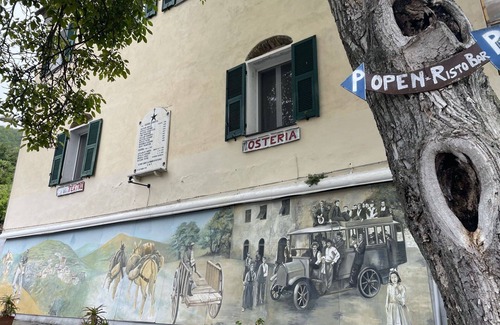 Valloria Apartment | Nice apartment for 4 guests with pool, WIFI, patio, pets allowed and panoramic view