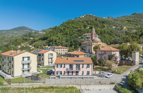Sestri Levante Apartment | Nice apartment for 4 guests with WIFI, A/C, TV and balcony