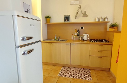 Pastrengo Apartment | Nice apartment *lake view* free parking & garden for your pets