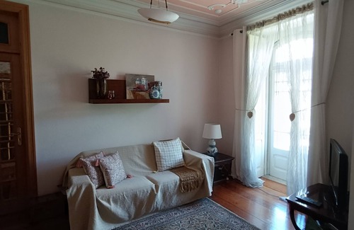 Lisbon Old Town Apartment | Nice Apartment near the Gulbenkien Garden and corte ingles in center of Lisbon