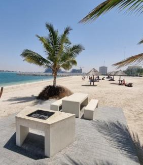 Bab Al Bahr Apartment | Nice big Studio Casino view first line