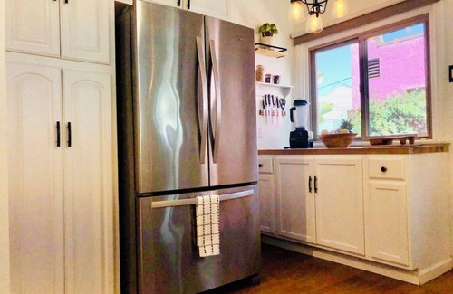 Park Mesa Heights House | Nice bungalow with AC in sunny Los Angeles