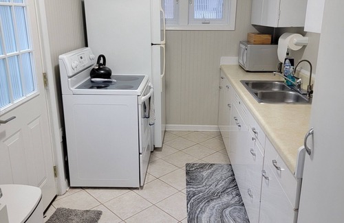 Smyrna Cottage | Nice cozy lake house, great yard.nn