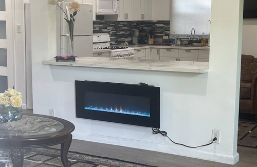West Los Angeles Condo | Nice & cozy