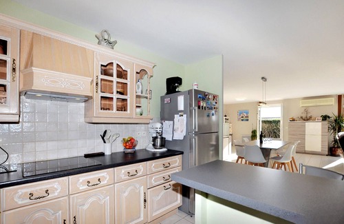 Lezignan-Corbieres House | Nice home in Lézignan-Corbières