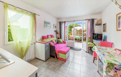 Le Minihic-sur-Rance House | Nice Home In Le Minihic-Sur-Rance