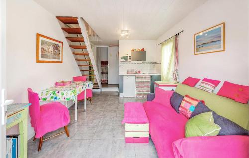 Le Minihic-sur-Rance House | Nice Home In Le Minihic-Sur-Rance