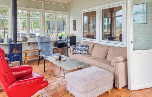 Mellerud O House | Nice Home In Köpmannebro With Private Swimming Pool, Can Be Inside Or Outside
