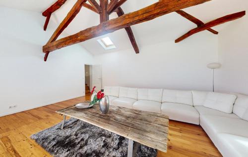 Montrejeau House | Nice Home In Montrejeau With Wifi