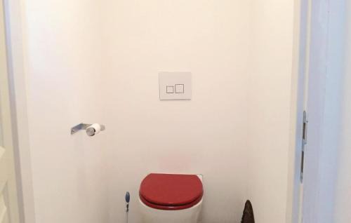 Narbonne House | Nice Home In Narbonne With Sauna